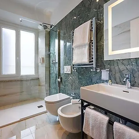 Bh Hotel